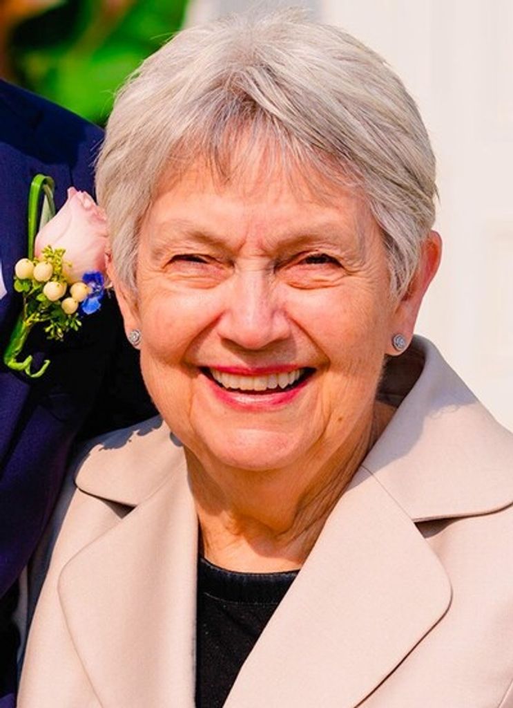 Lois Vaughan Hoskins Profile Photo