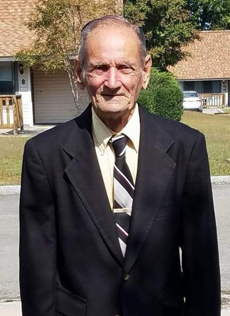 Robert Lee Young Profile Photo