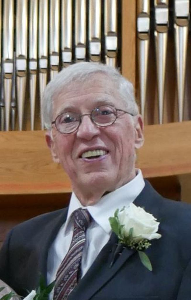 Roger Charles Laurich Profile Photo