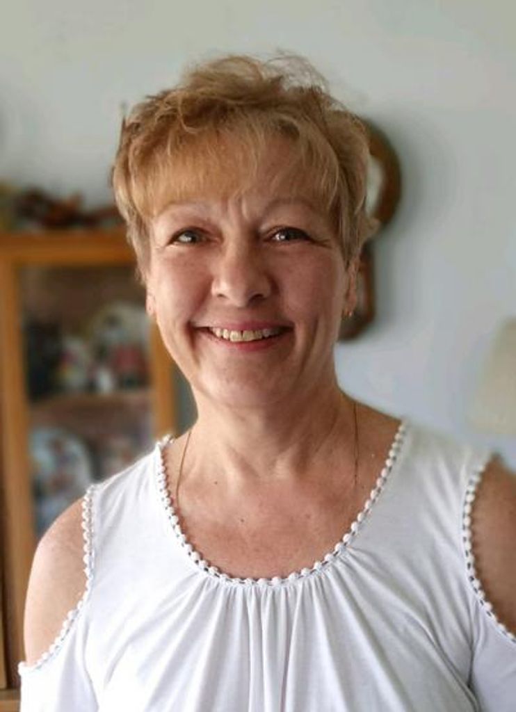 Bonnie Louise Davis Profile Photo