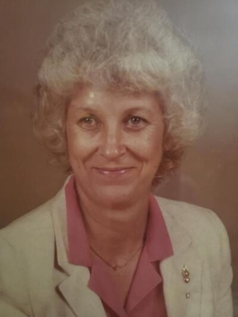 Anna Reeves Profile Photo