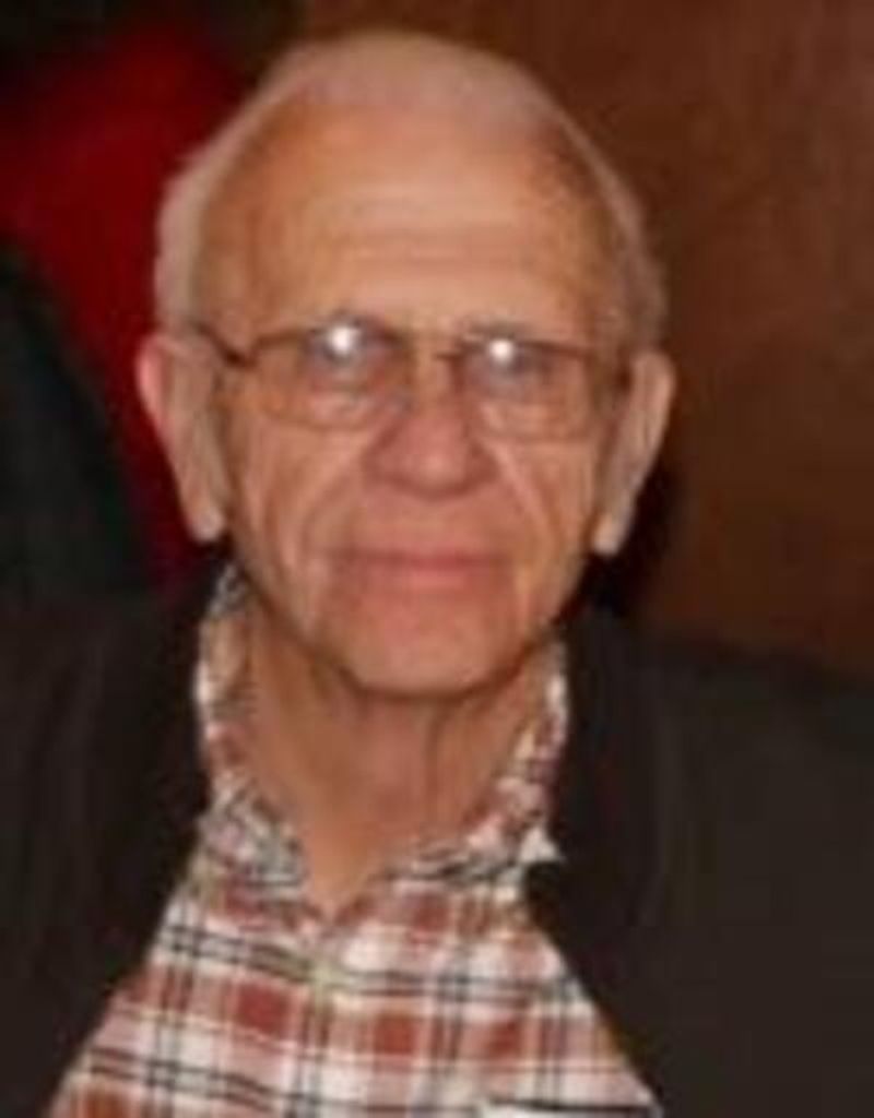 Joe Thomas Profile Photo