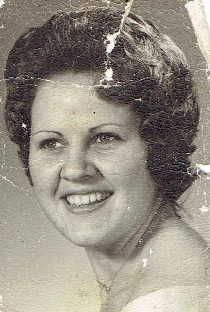 Loretta M. (Ziemer)  Decap