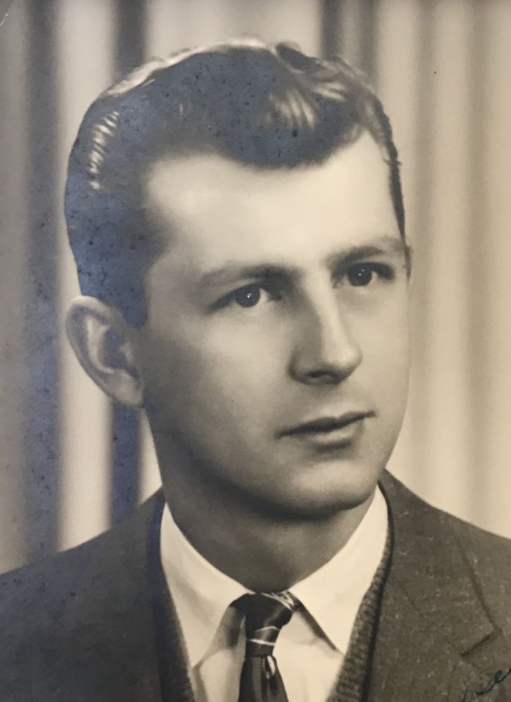 Joseph Schott