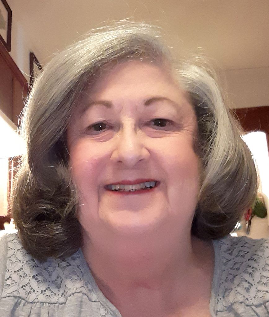 Alecia Ann (Hollis) Scamardo