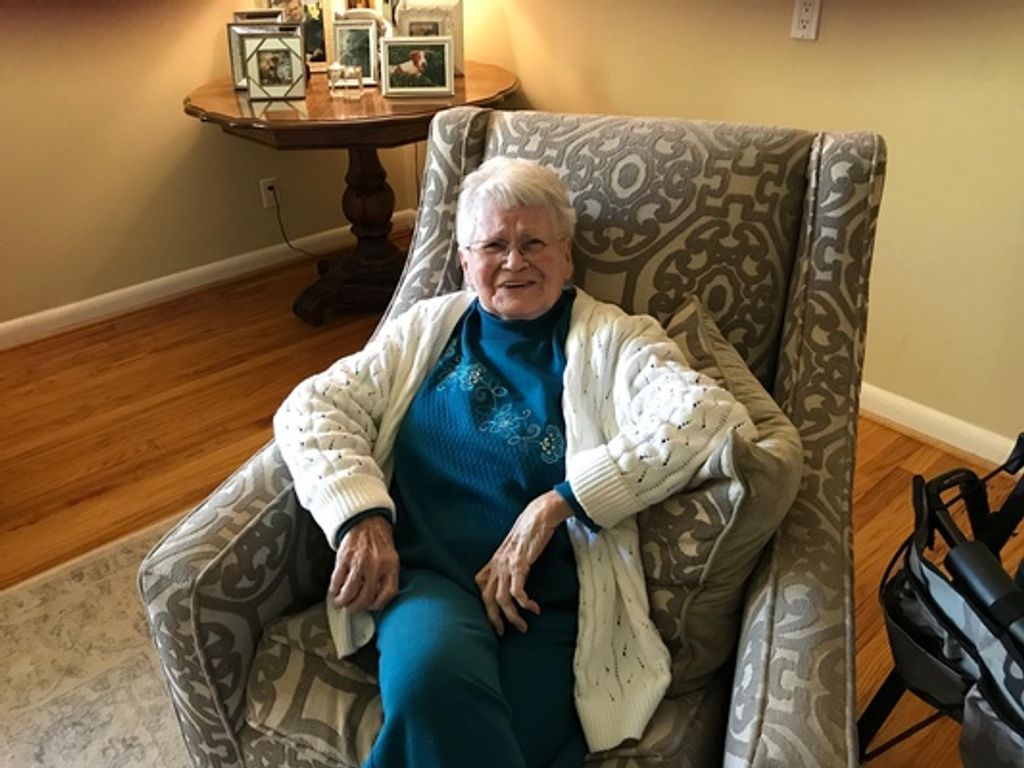 Shirley Evelyn Davis