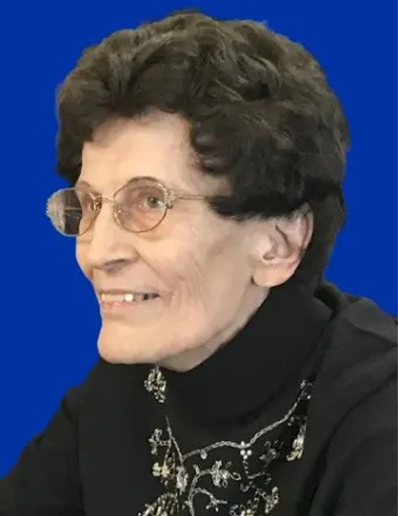 Carol Elaine (Lagedrost)  Mueller