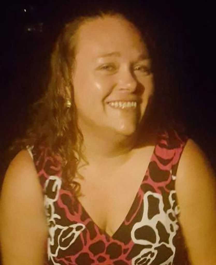 Rebecca Lynn Holland Profile Photo