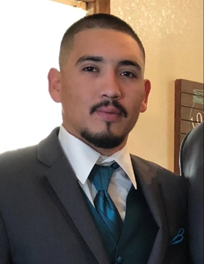 Cesar Castillo Profile Photo
