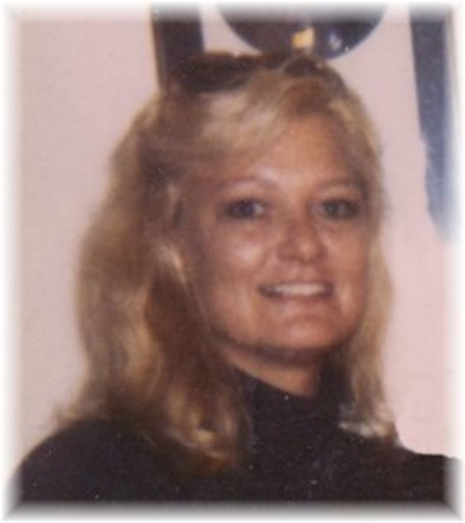 Denise Hikes (Leonhardt) Profile Photo