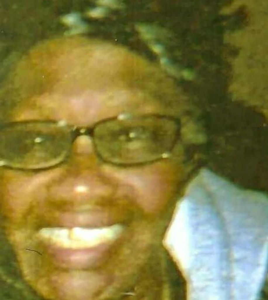 Gwendolyn Elaine Hall    73 Profile Photo