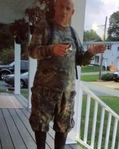 James Constantine Efantis, Jr.'s obituary image