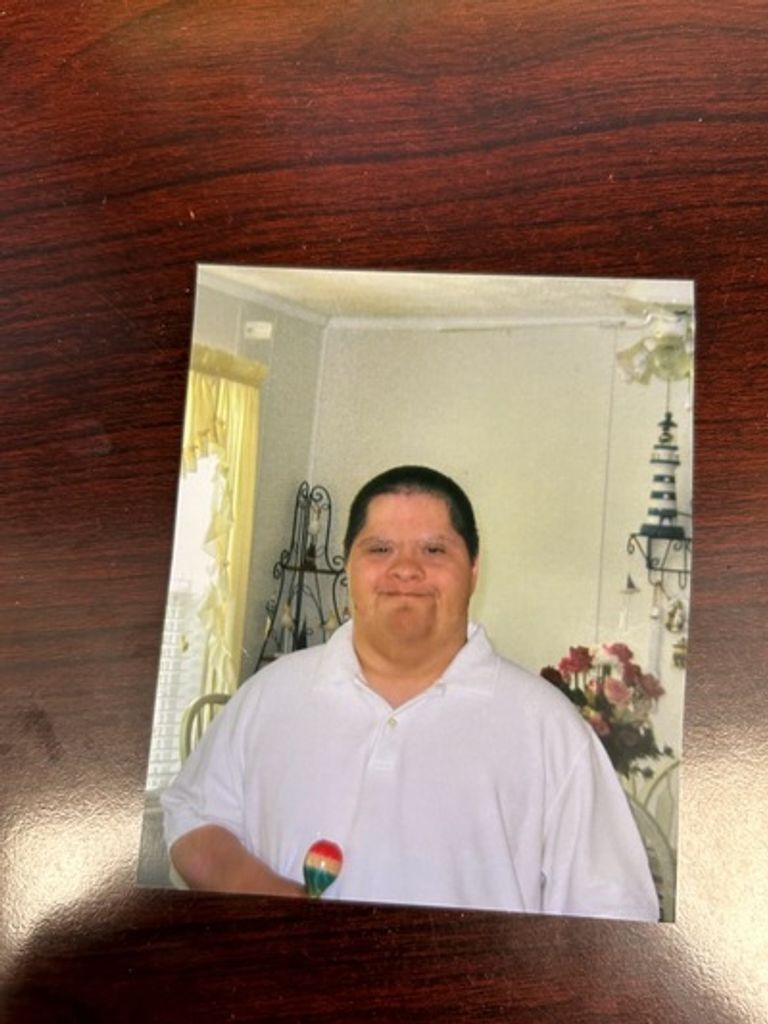 Oscar Ochoa Profile Photo