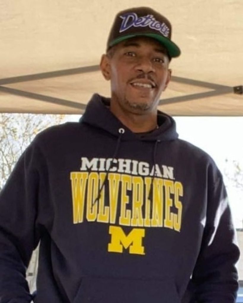 Marshall Ivory Profile Photo