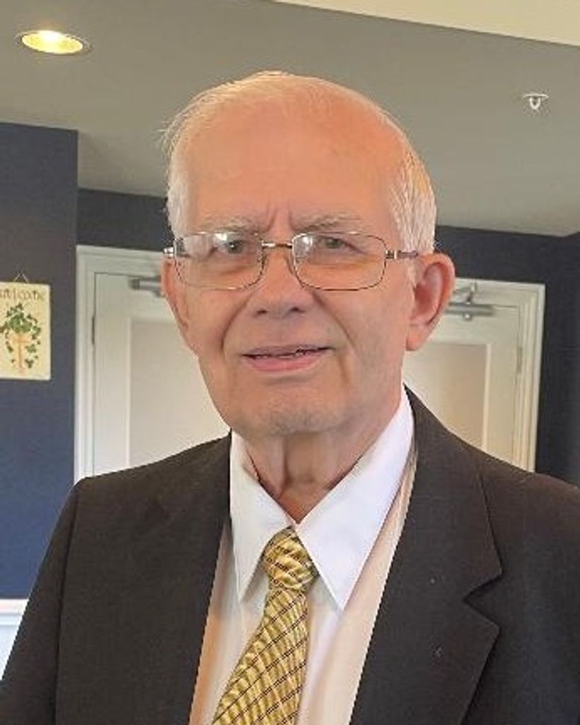 Robert J. Ciastko