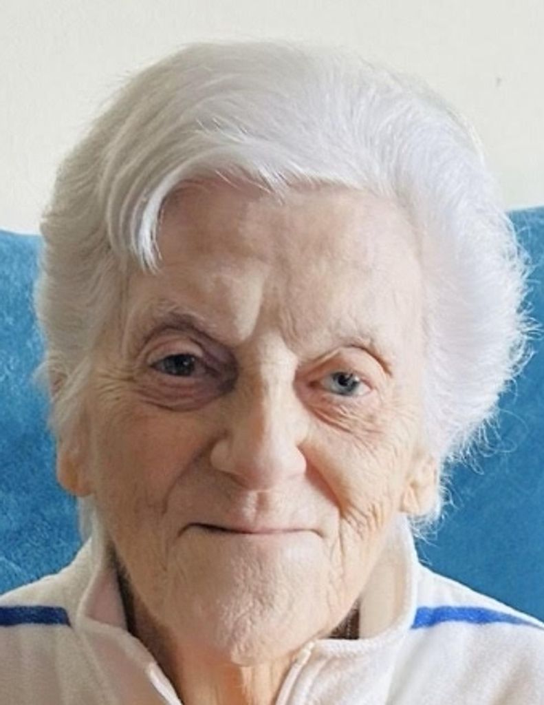 Molly Darvall Azzolini