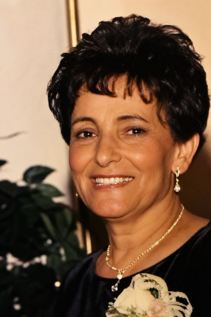 Anahis Sarkis Hindoian