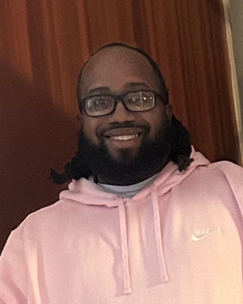 Deshawn Eric Collier Profile Photo