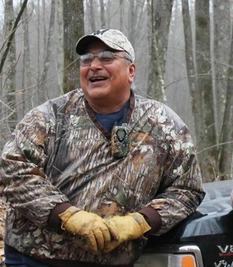 Okēmāw John L. O'Kimosh