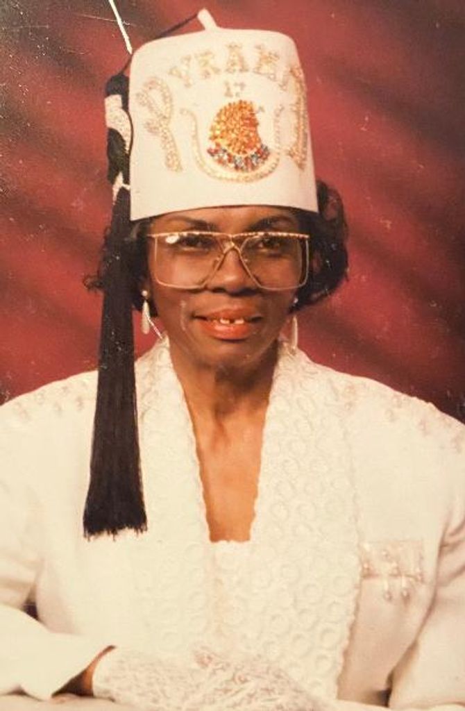Helen Reynolds Profile Photo