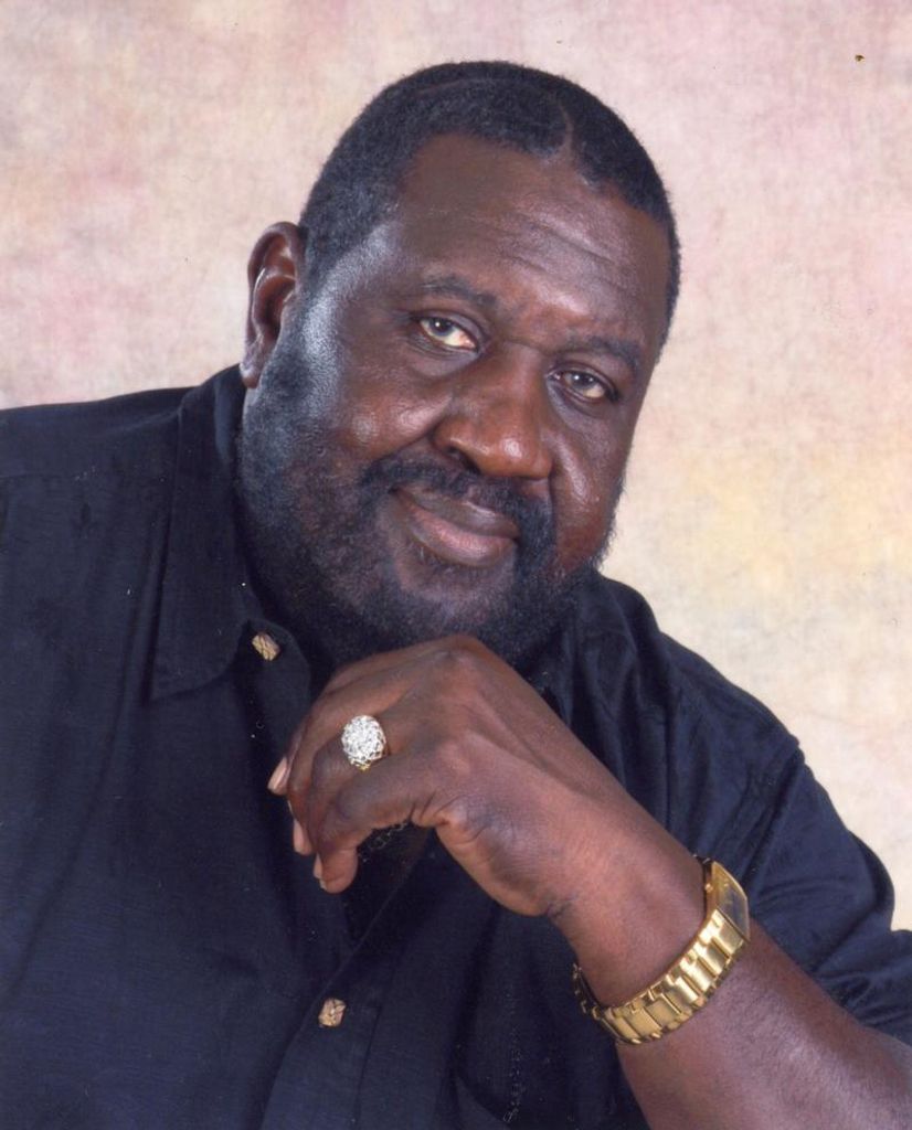 Furnie Visa Singletary, Jr. Profile Photo