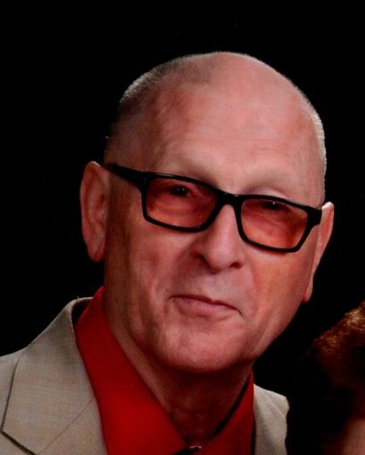 Lee W. Gilbert's obituary image
