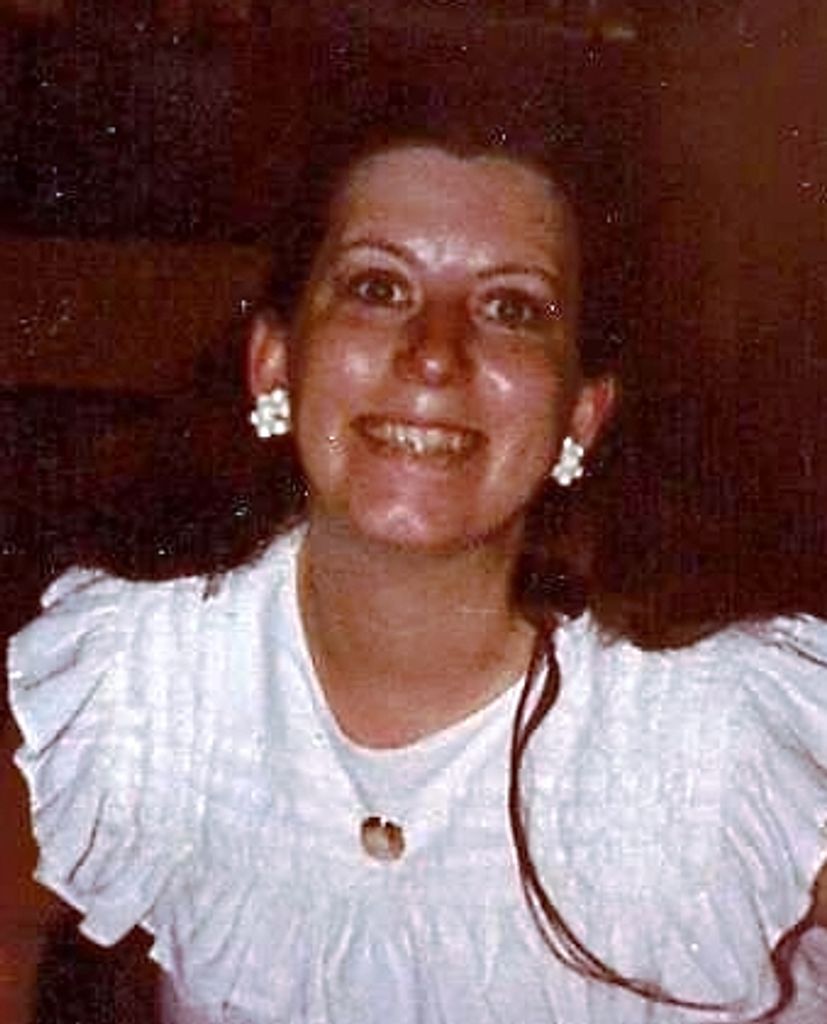 Lesa R. (Lewis)  Davis Profile Photo