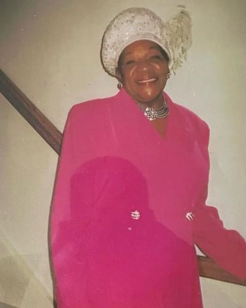 DELORES HOLDEN