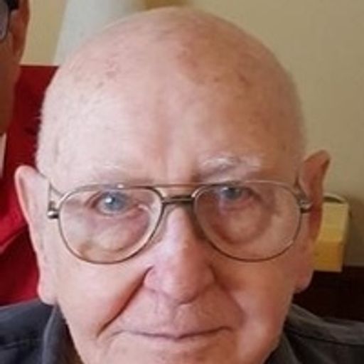 Clayton Lee Profile Photo