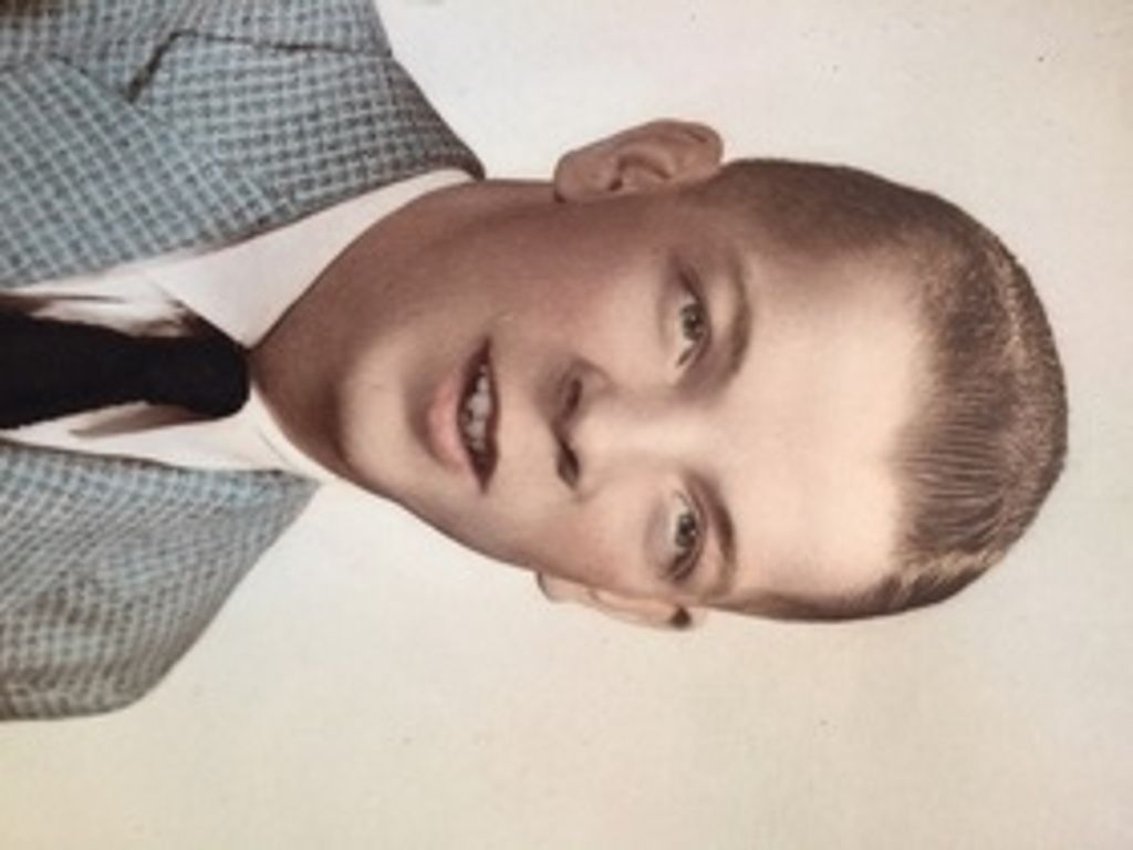 Roland D Tourangeau Jr