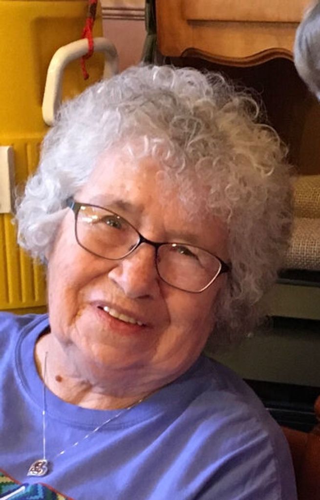 Maxine Evelyn Mclain Profile Photo