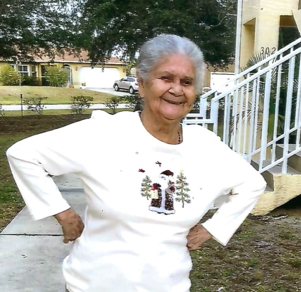 Rosa Maria Velez Profile Photo