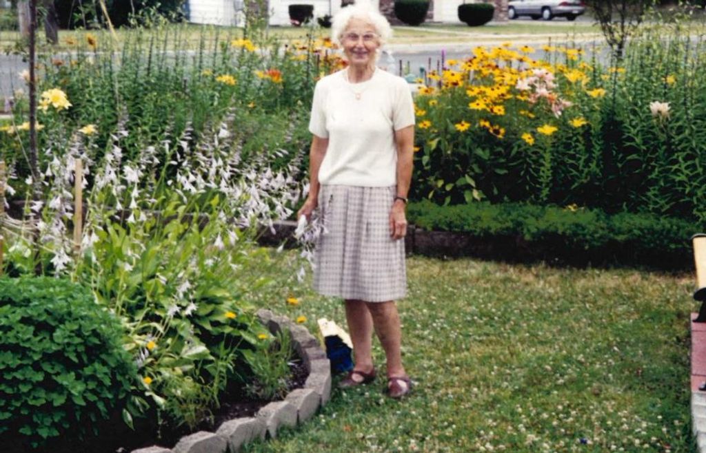 Hilda  W. Harten