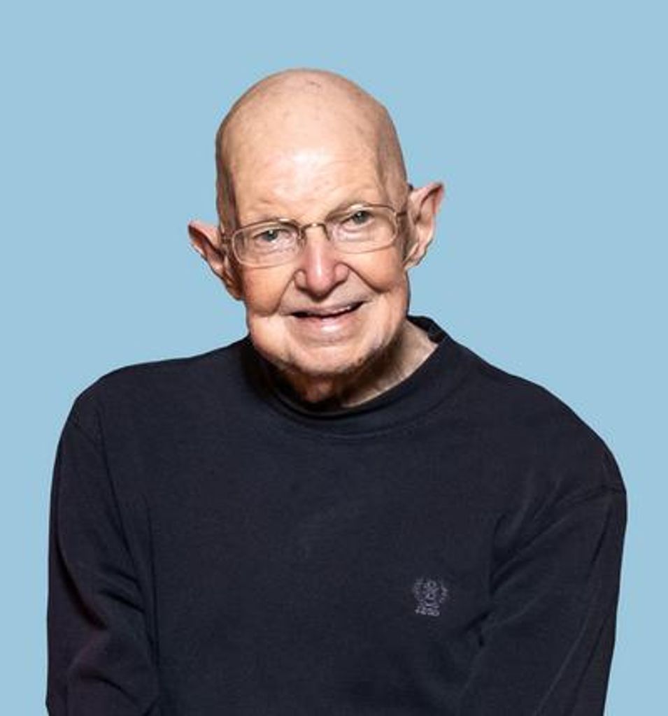 Willard "Bill" Mckinnon Lewis