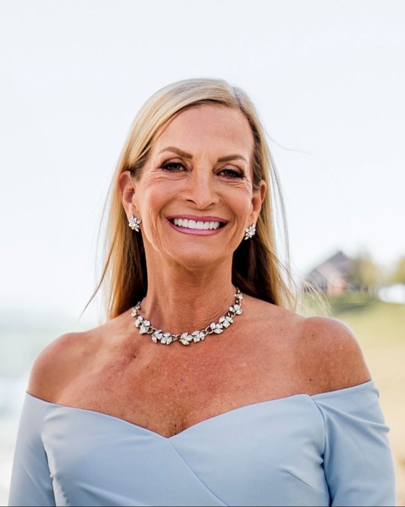 Laura Lee DiLorenzo