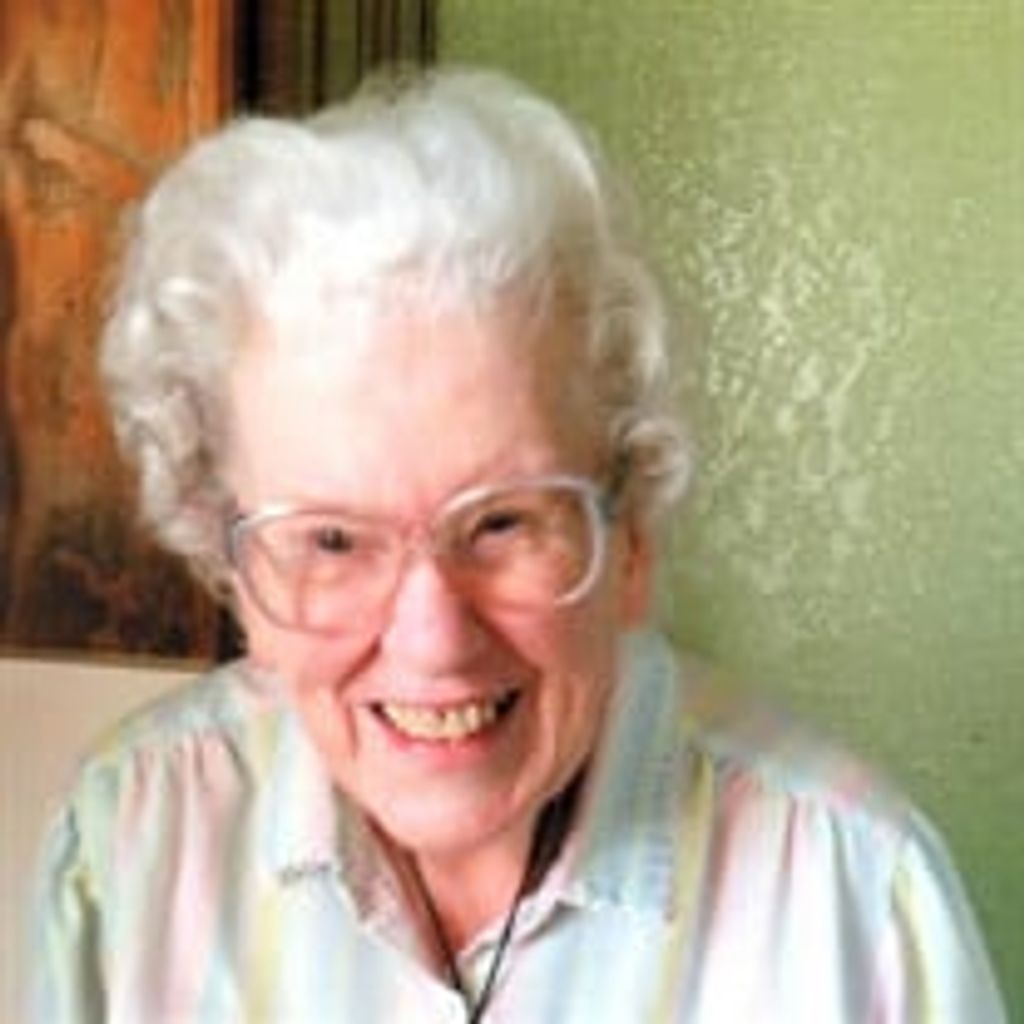 Freda M Smith