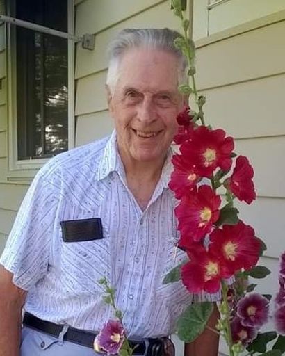 Robert E. Oelrich's obituary image