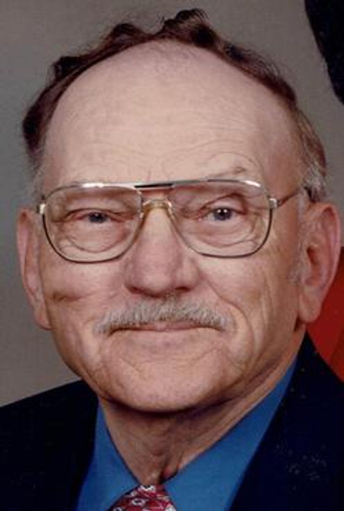 George A Lickteig Sr