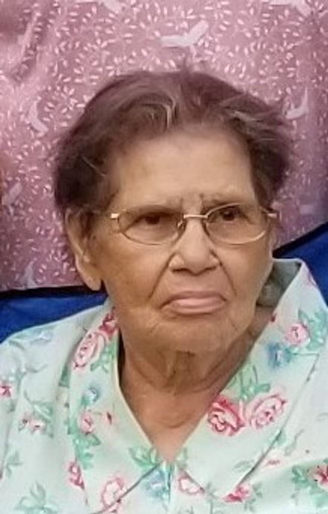 Carmen Flores De Leon