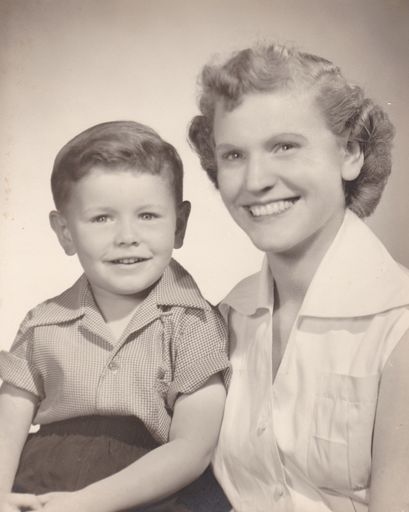 Bonnie Cashen photo gallery thumbnail 5 of 17