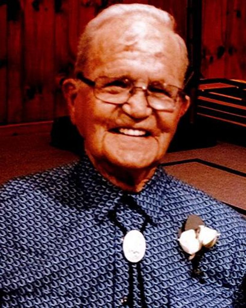 Garnet Dale "Cotton" Edwards Profile Photo