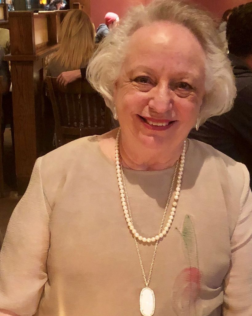 Maria Teresa Serna De La Garza