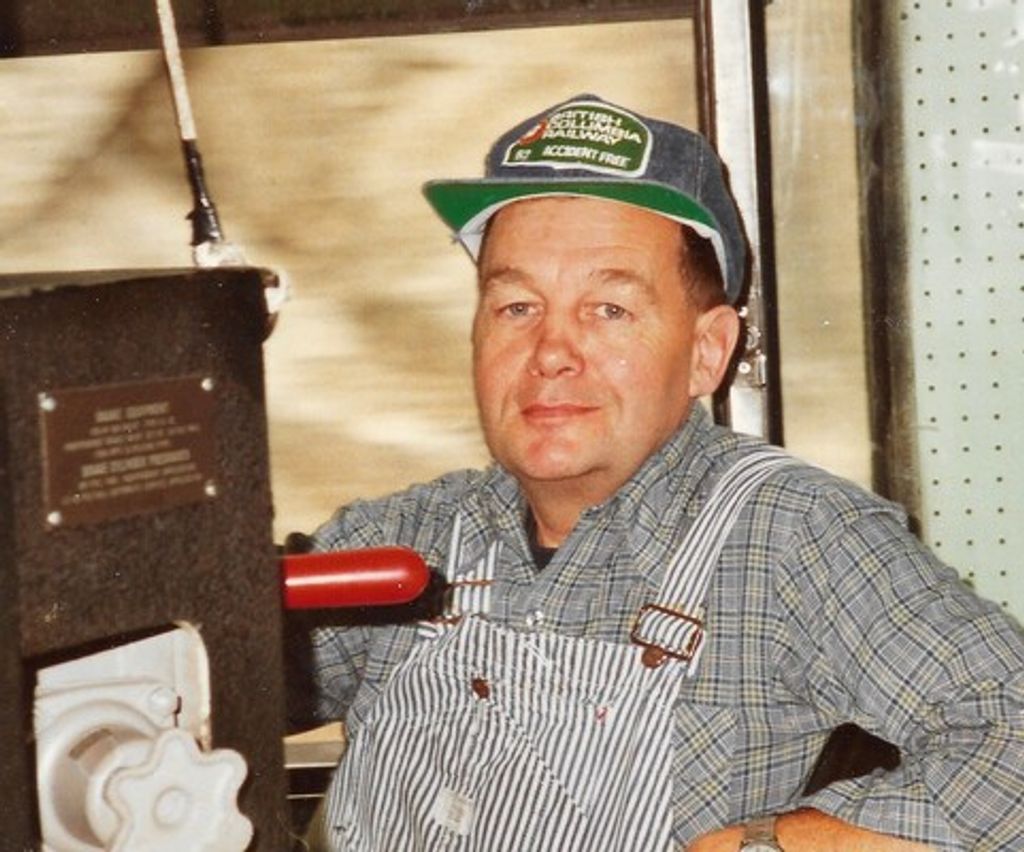 Lorne Willard Muirhead Profile Photo
