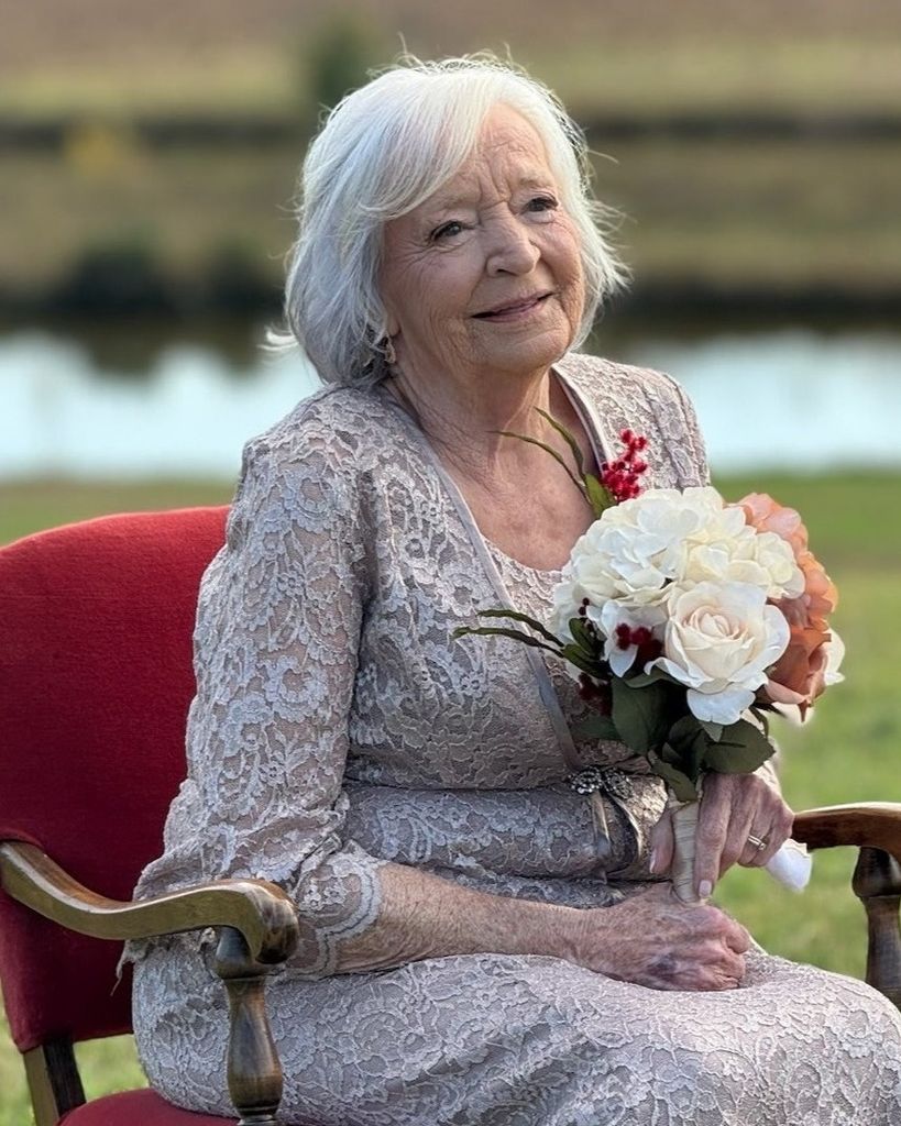 Vivian Jane Willis Taylor Profile Photo