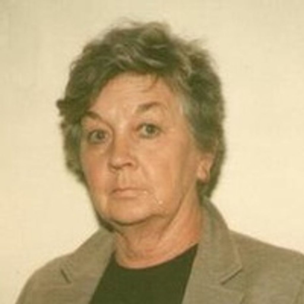 Edna Betts Hull