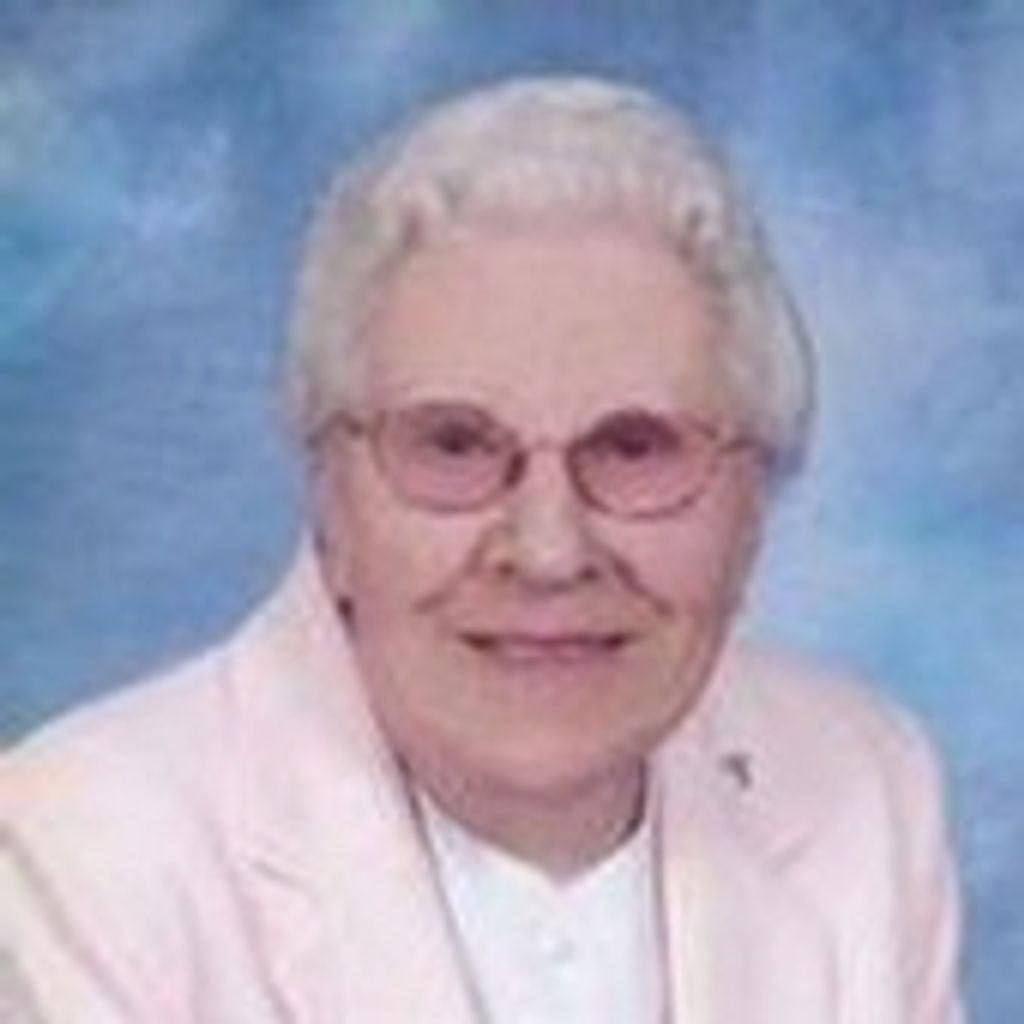 Lois M Charbonneau