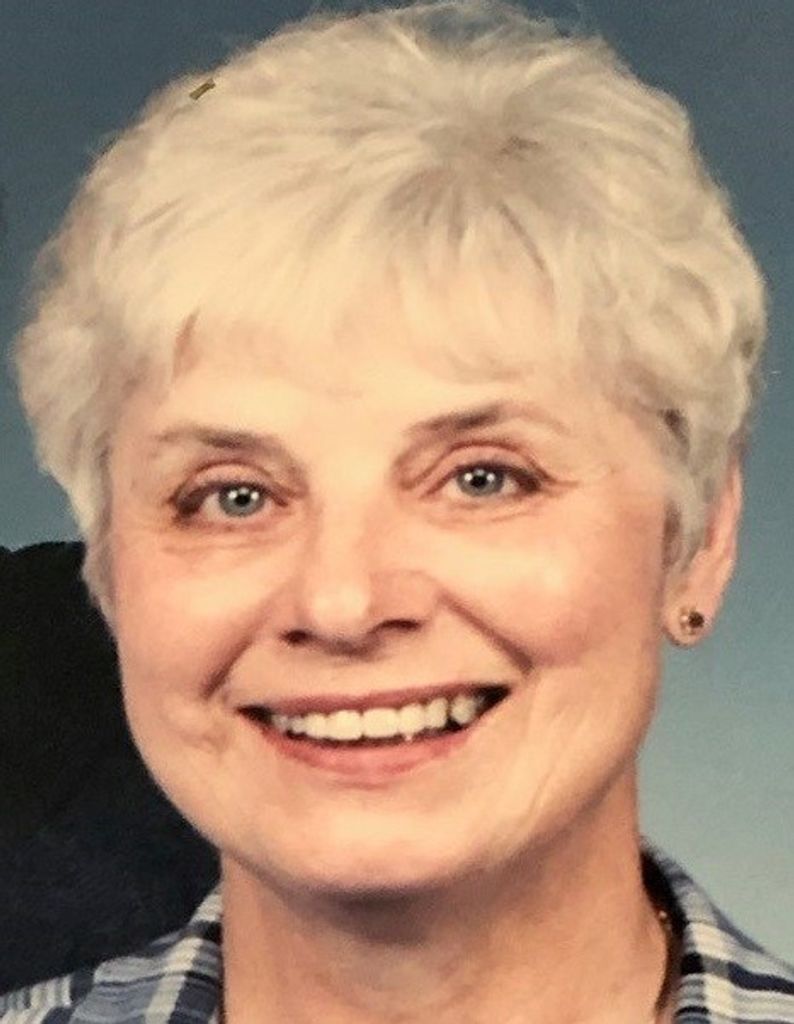 Theresa (Jandura)  Alton