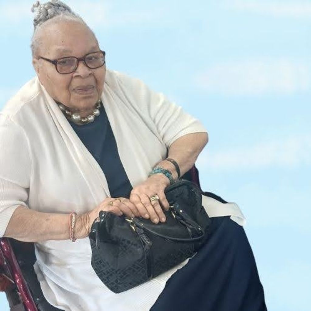 Queen E Crawford Profile Photo