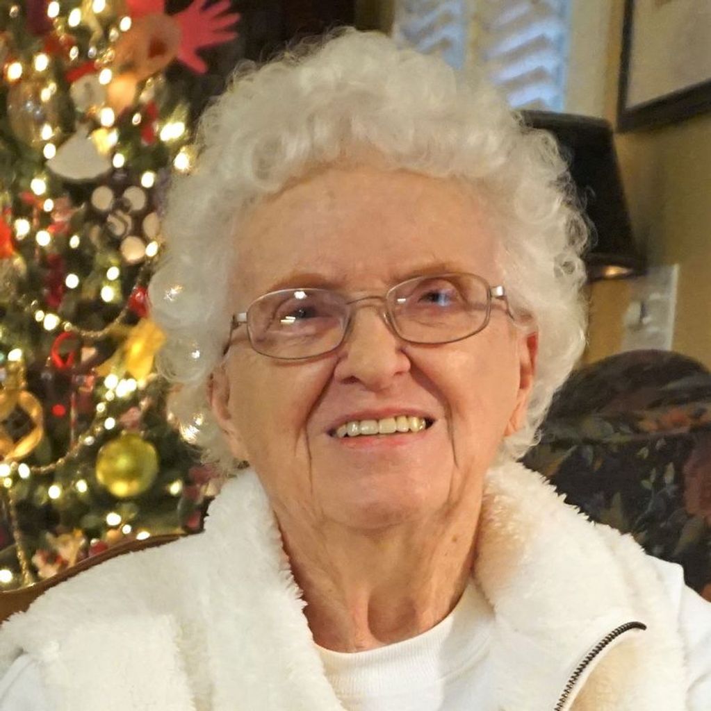 Joan Mcintire Smith Profile Photo