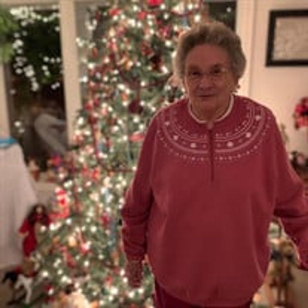 Martha 'Mae' Perna Hylton